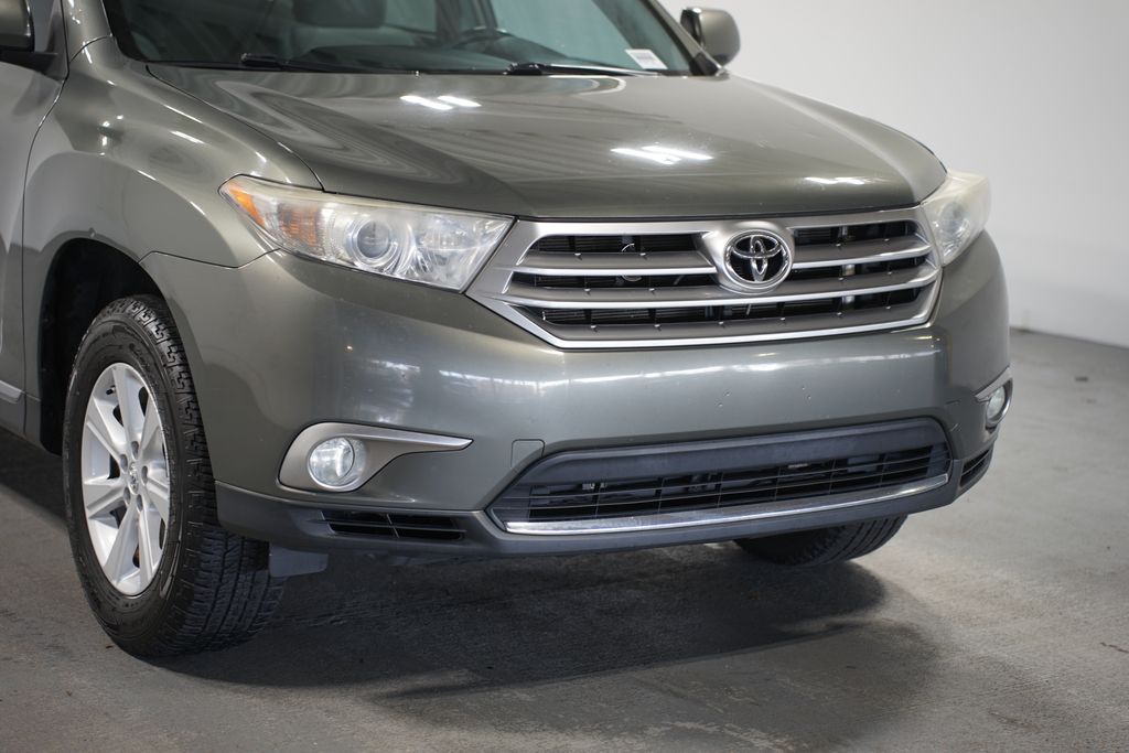 2011 Toyota Highlander Base 4