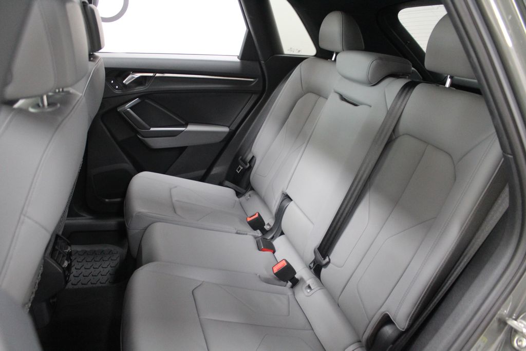 Thumbnail: 2024 Audi Q3 - 24