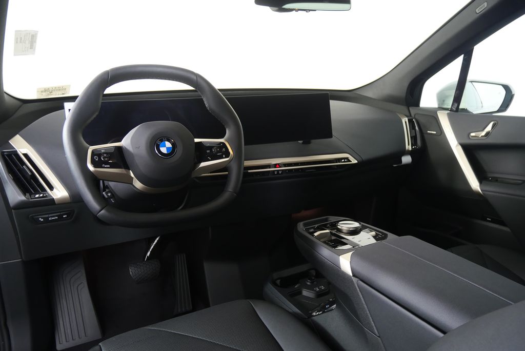 2026 BMW iX  18