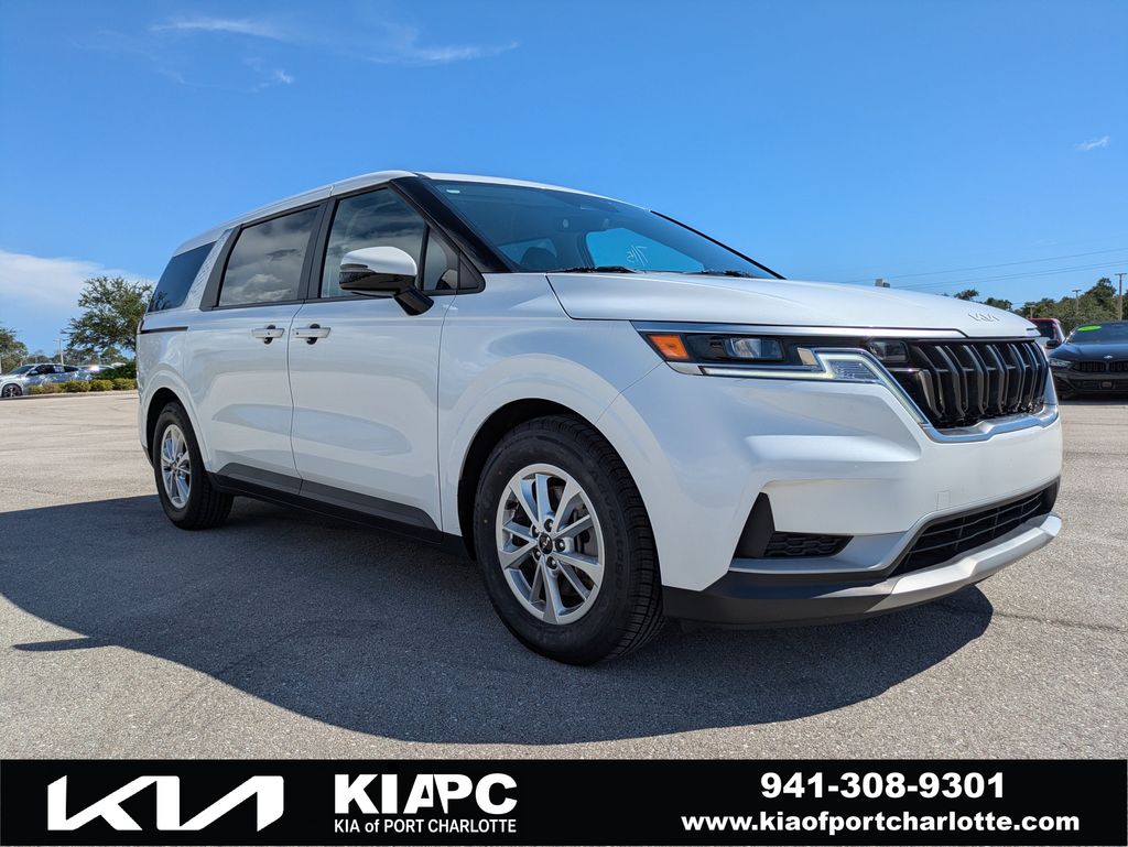 2024 Kia Carnival LX FWD