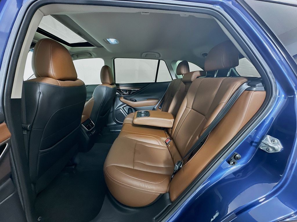 2021 Subaru Outback Touring 26