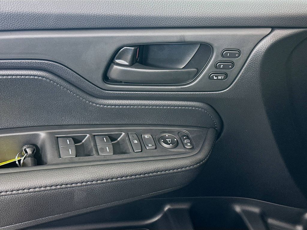 Thumbnail: 2026 Honda Odyssey - 19