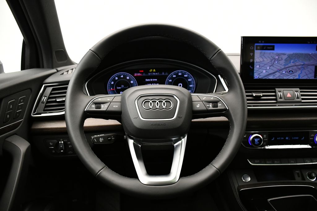 Thumbnail: 2025 Audi Q5 - 22