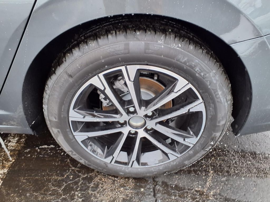 New 2026 Platinum Gray Metallic Volkswagen 1.5T Sport image 6