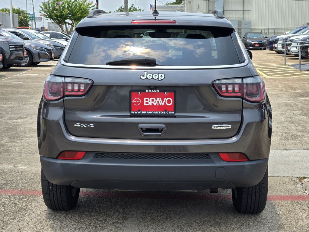 2018 Jeep Compass Latitude Gray at Durrett Motor Company