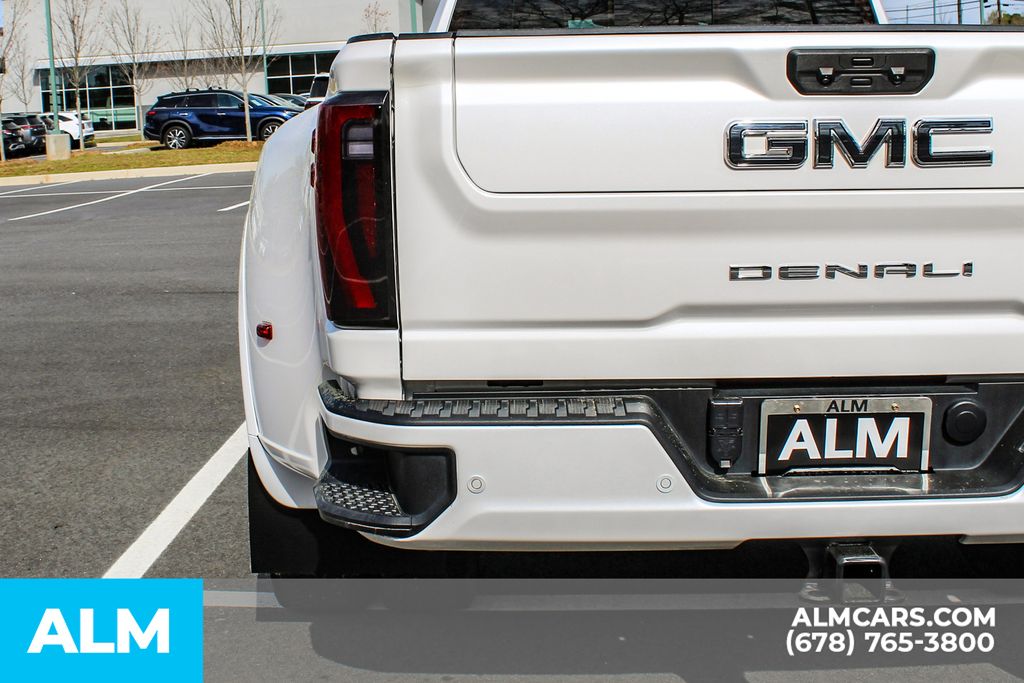 Used 2024 White GMC Denali Ultimate image 12