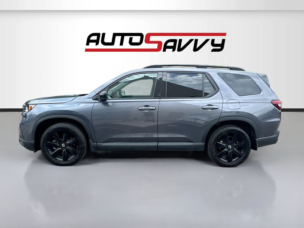 Used 2025 Gray Honda Black Edition image 4