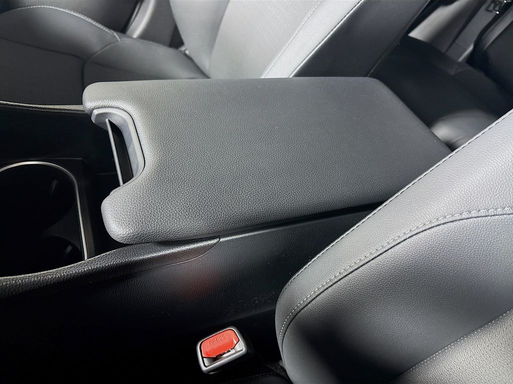 2025 Subaru Solterra Limited