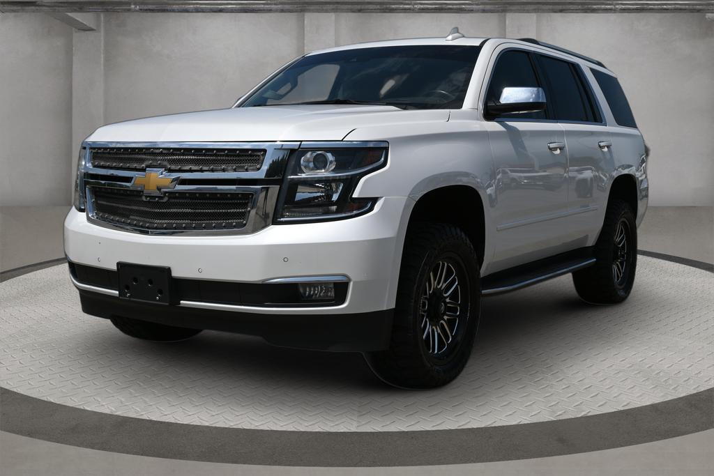 White (Iridescent Pearl Tricoat) 2017 Chevrolet Tahoe SUV / Crossover Four-Wheel Drive 6-Speed Automatic Overdrive