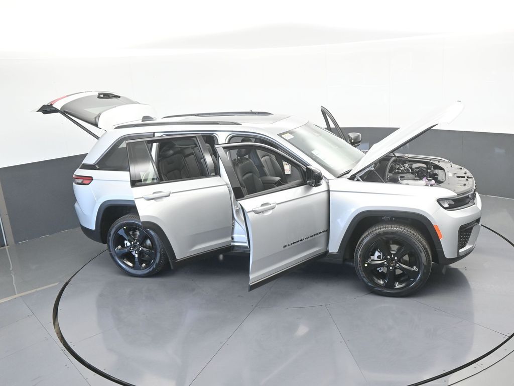 New 2026 Silver Zynith Jeep Limited image 64