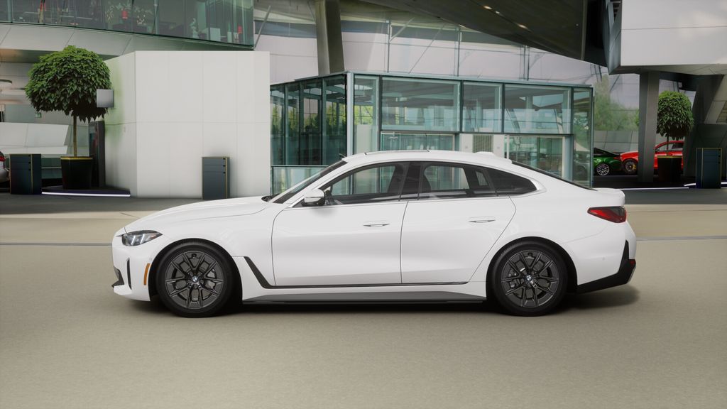 Thumbnail: 2025 BMW i4 - 29
