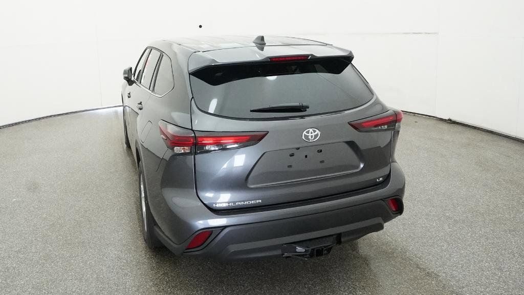 Thumbnail: 2025 Toyota Highlander - 17