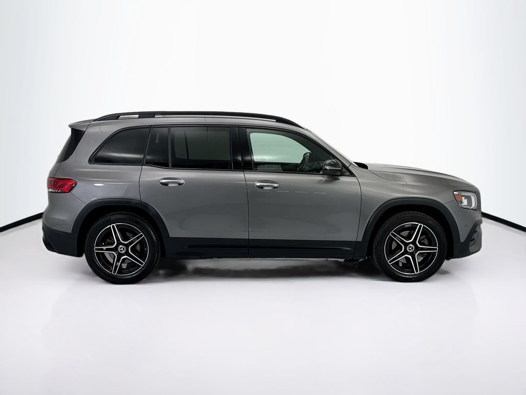 Thumbnail: 2022 Mercedes-Benz GLB - 4