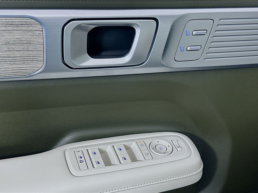 Thumbnail: 2025 Hyundai Santa Fe - 18