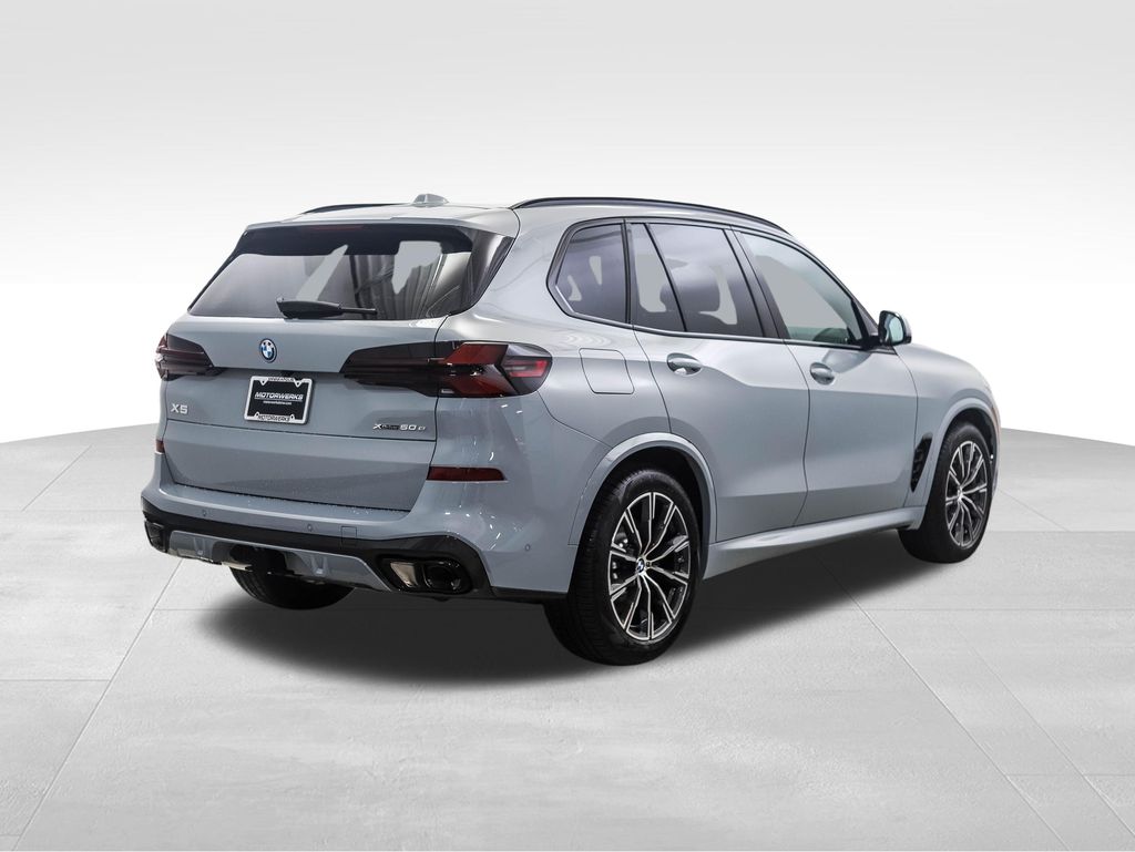 Thumbnail: 2026 BMW X5 - 5
