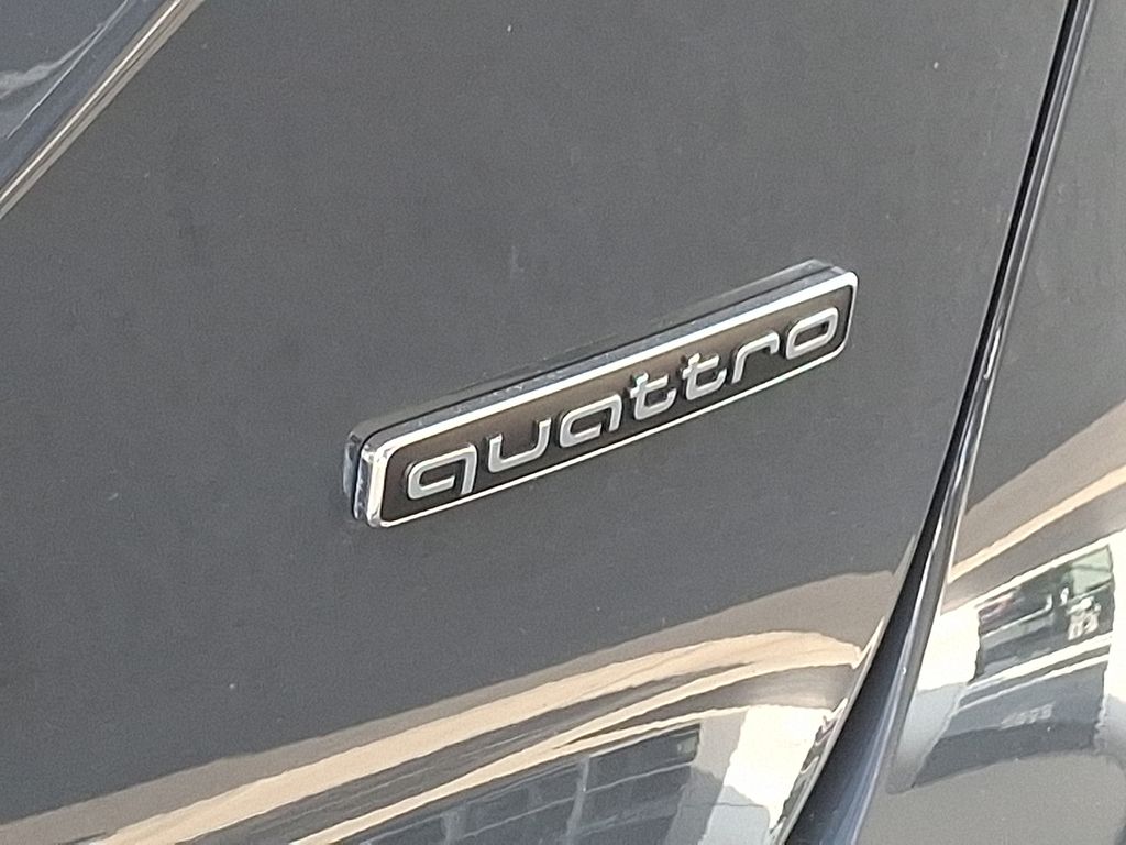 Thumbnail: 2025 Audi Q6 e-tron - 29