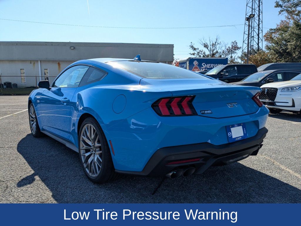 2025 Ford Mustang GT Premium Fastback