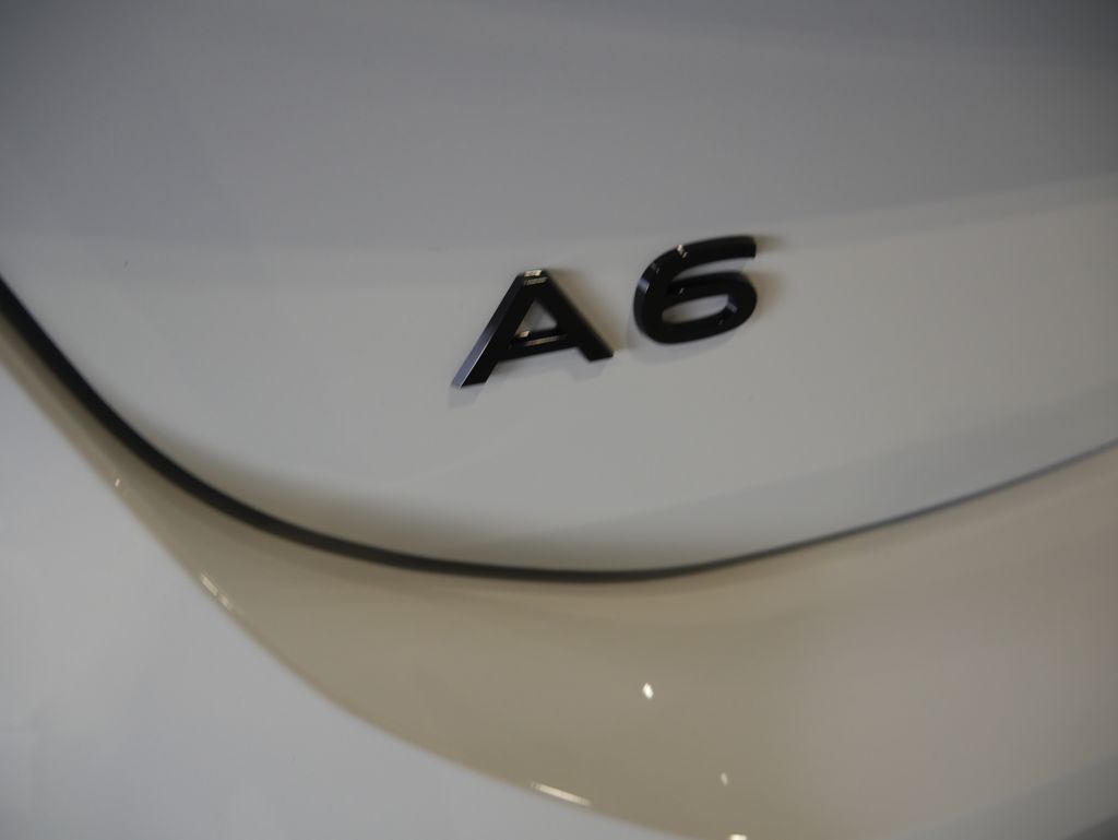 Thumbnail: 2026 Audi A6 - 9