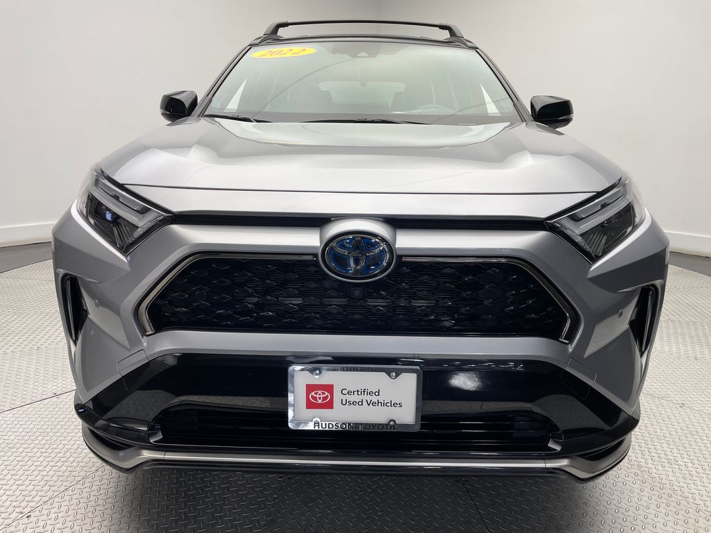 2022 Toyota RAV4 Prime XSE 2