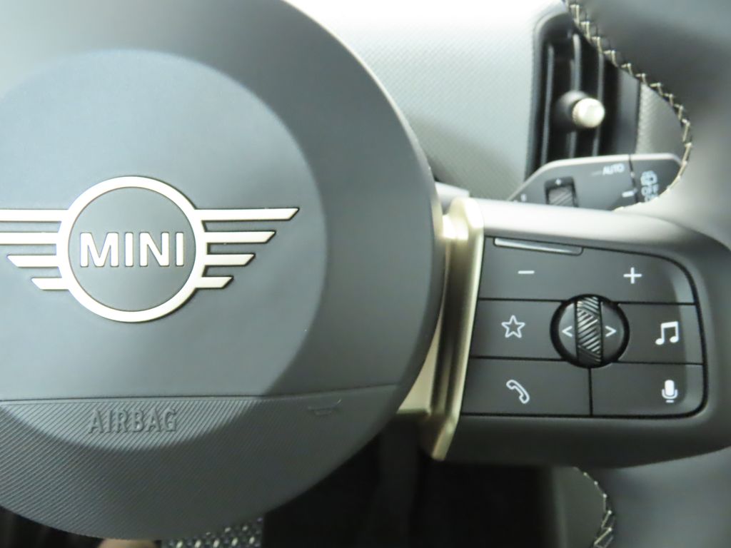 Thumbnail: 2026 MINI Cooper - 12