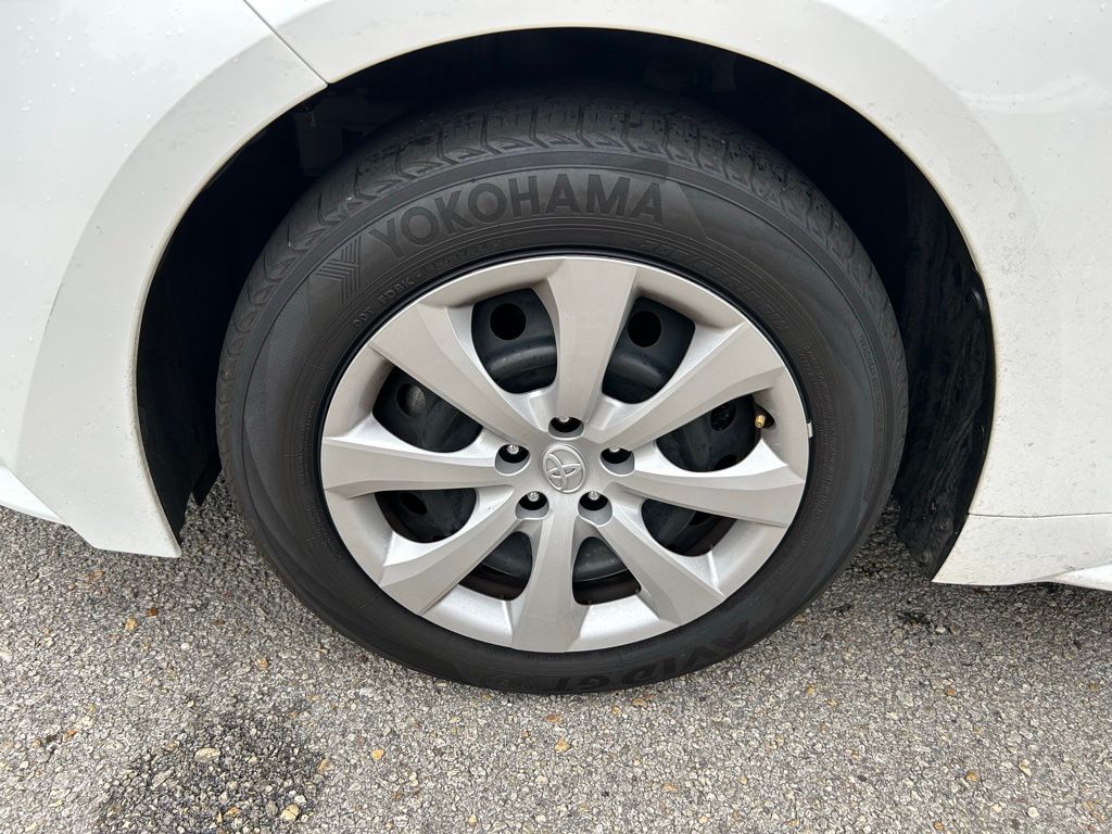 Thumbnail: 2025 Toyota Corolla - 9