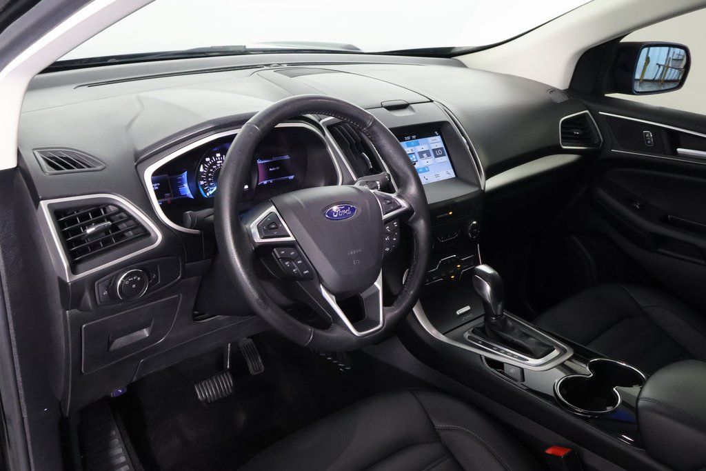 Thumbnail: 2016 Ford Edge - 7