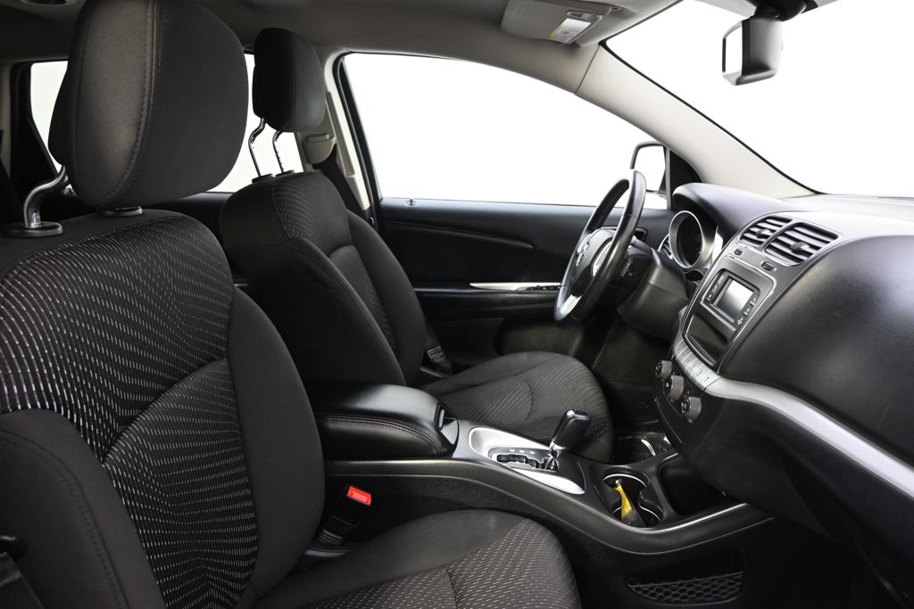 Used 2017 White Dodge SXT image 16