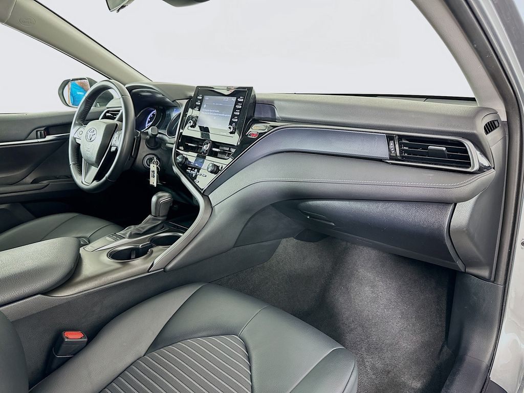 2023 Toyota Camry SE 27