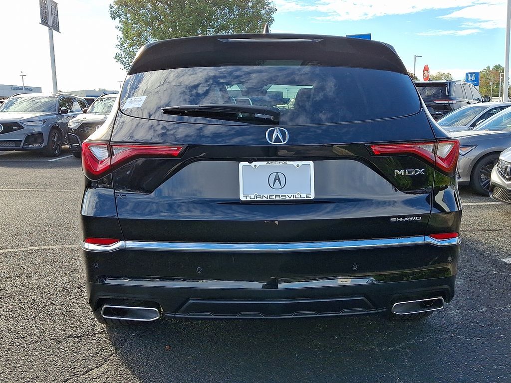 Thumbnail: 2023 Acura MDX - 5
