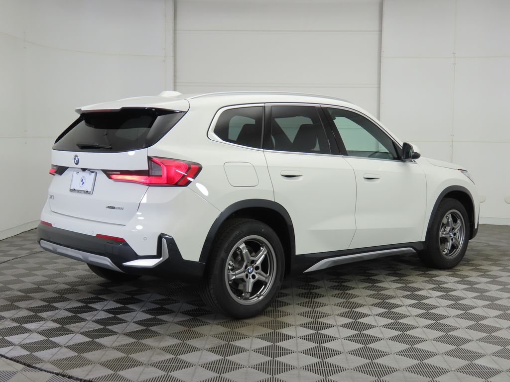 Thumbnail: 2026 BMW X1 - 5