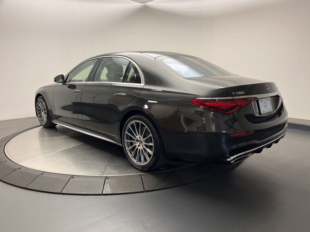 Thumbnail: 2025 Mercedes-Benz S-Class - 5