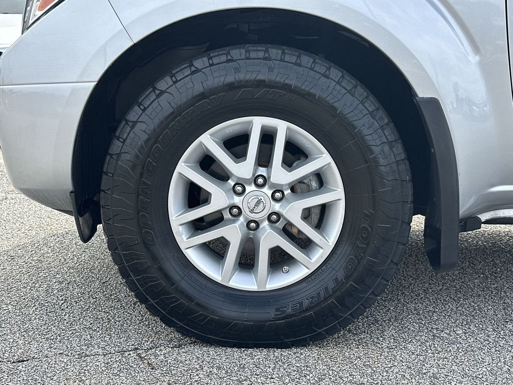 2019 Nissan Frontier SV - 9