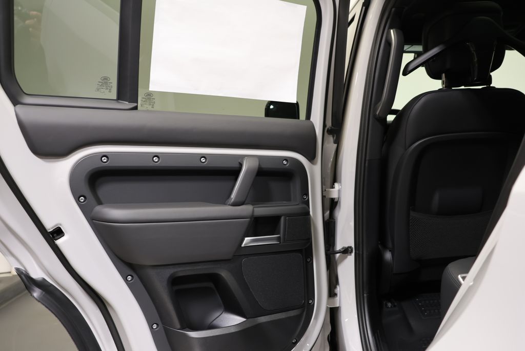 Thumbnail: 2026 Land Rover Defender - 31