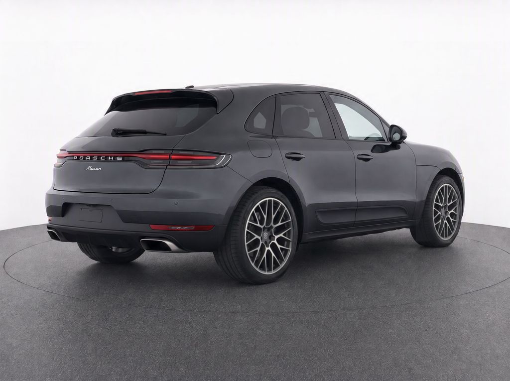 Thumbnail: 2020 Porsche Macan - 29