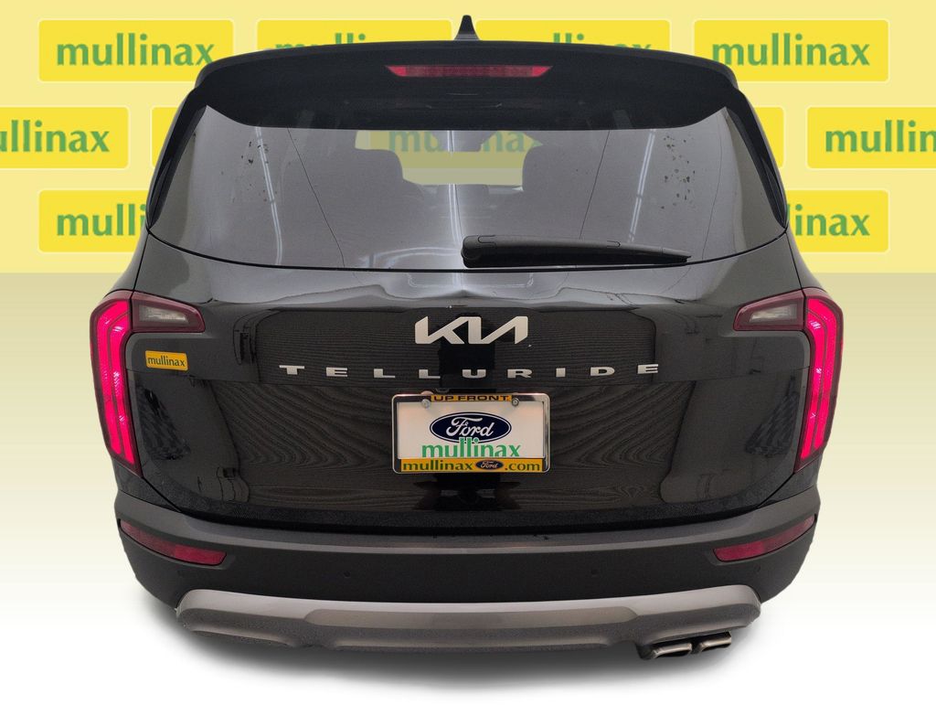 Certified Used 2022 Black Kia S image 32