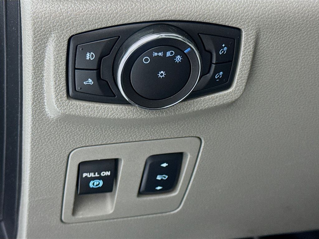 Used Car 2015 Ford F-150  Xlt For Sale Under $20,000 In Austin, Texas