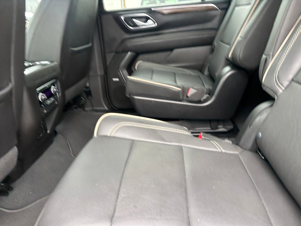 Used Car 2023 Chevrolet Suburban  Premier For Sale Under $50,000 In Austin, Texas
