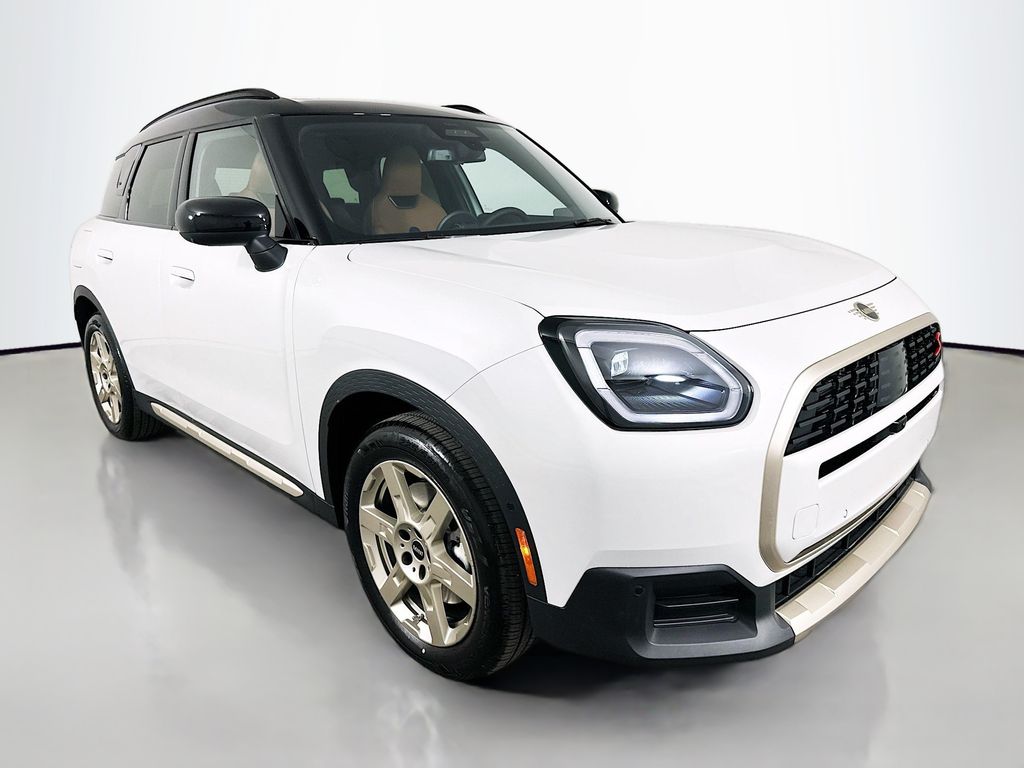 Thumbnail: 2027 MINI Cooper Countryman - 3