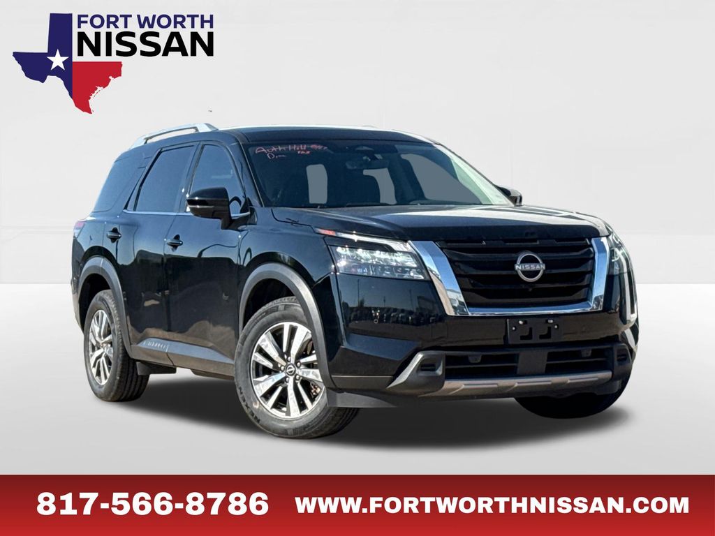 2025 Nissan Pathfinder SL 4WD