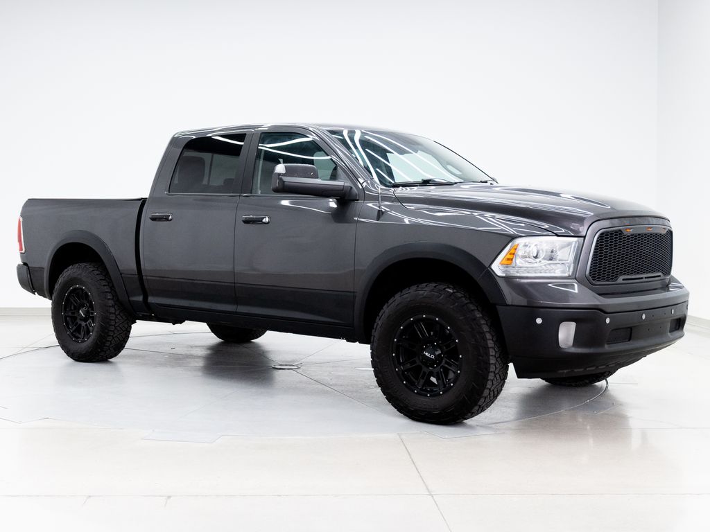 2014 RAM 1500 Laramie Crew Cab 4WD