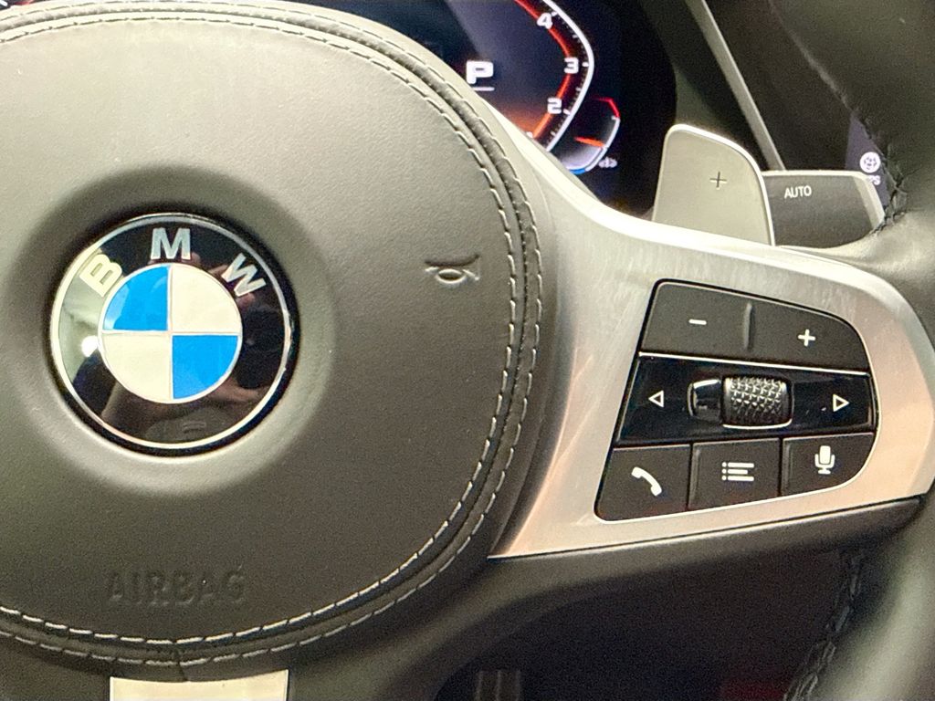 Thumbnail: 2022 BMW X6 - 12