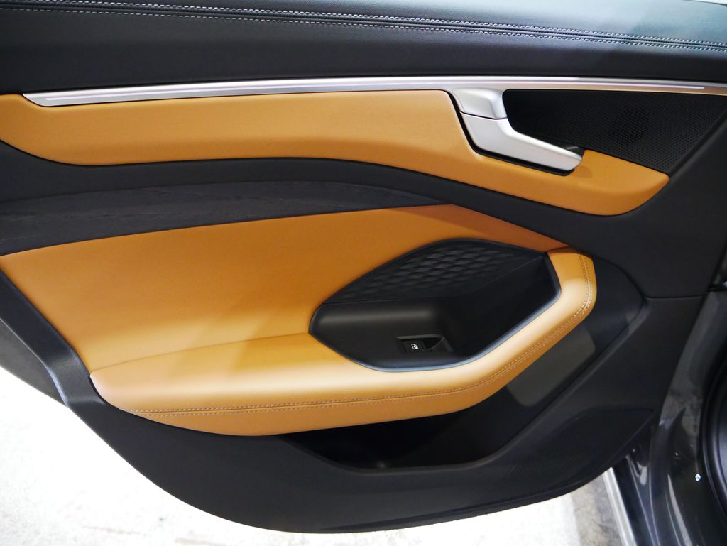 Thumbnail: 2026 Audi A6 - 16