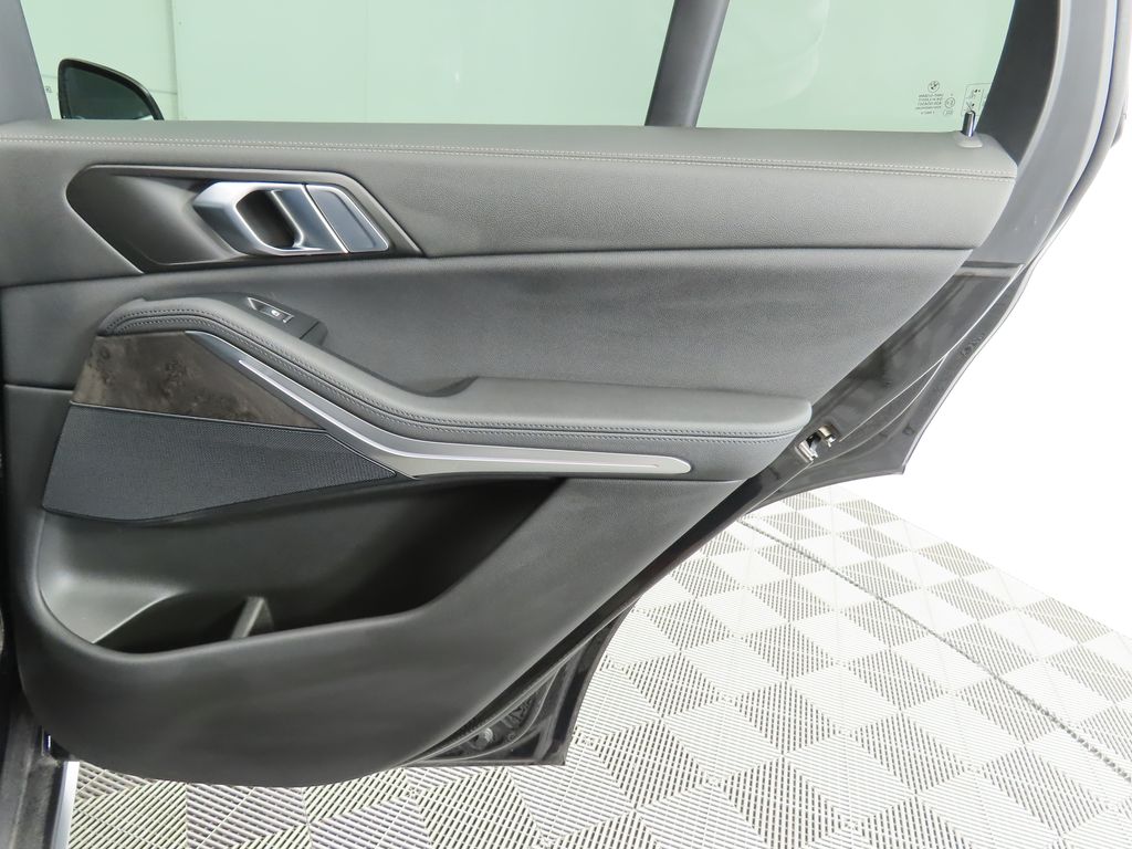 Thumbnail: 2022 BMW X5 - 27