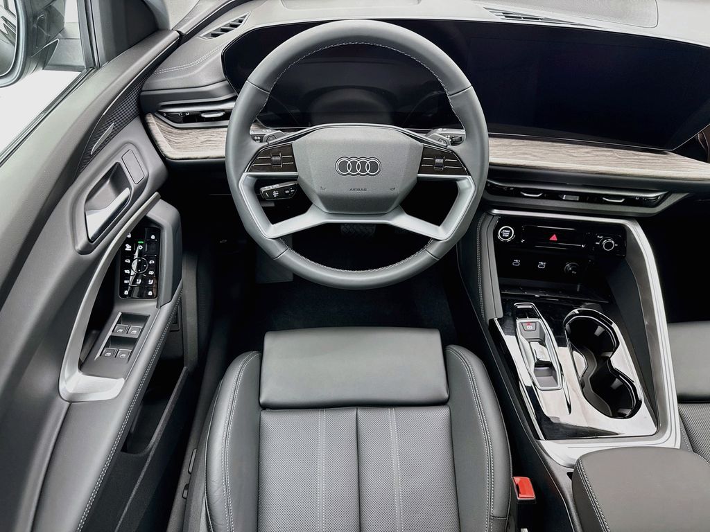 Thumbnail: 2026 Audi Q5 - 10