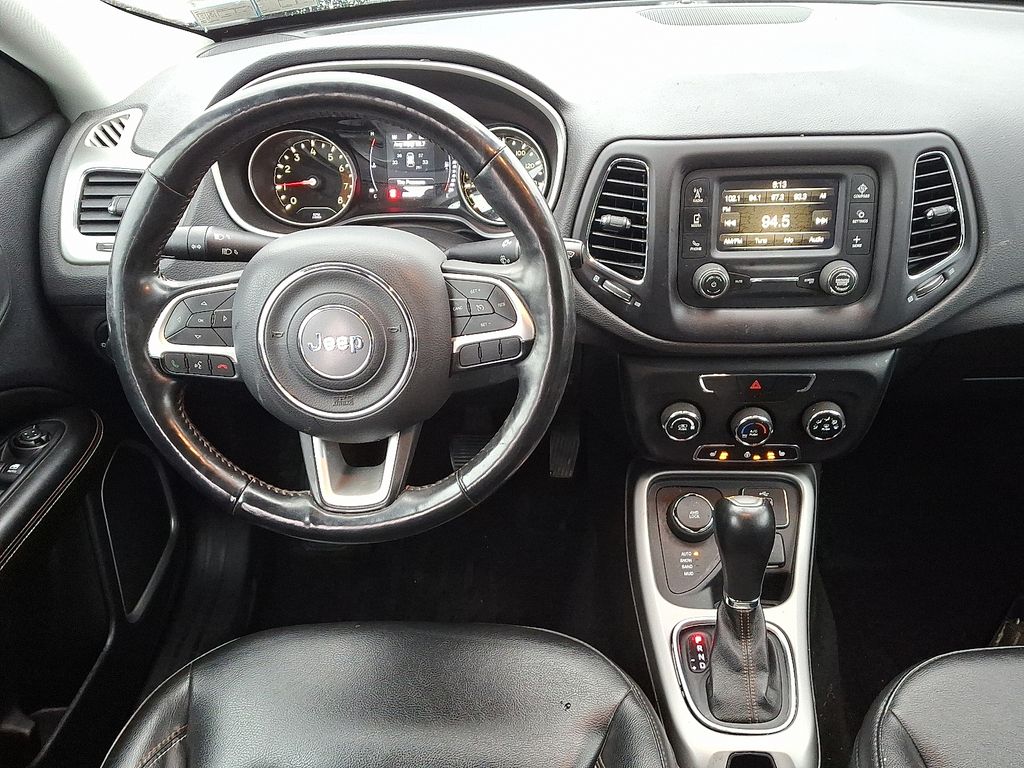 Thumbnail: 2018 Jeep Compass - 12