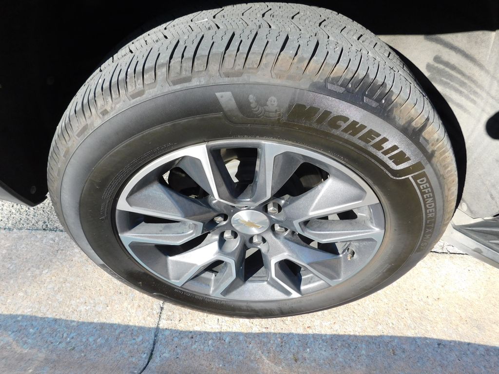 Thumbnail: 2021 Chevrolet Tahoe - 8