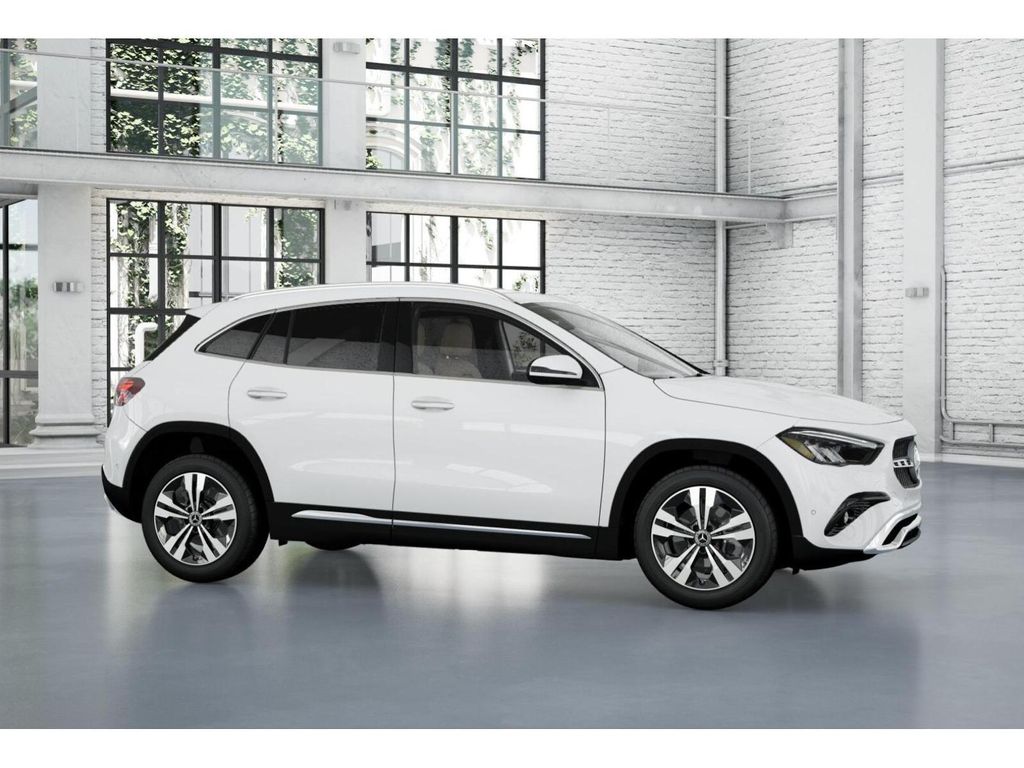 2025 Mercedes-Benz GLA 250 4MATIC 14