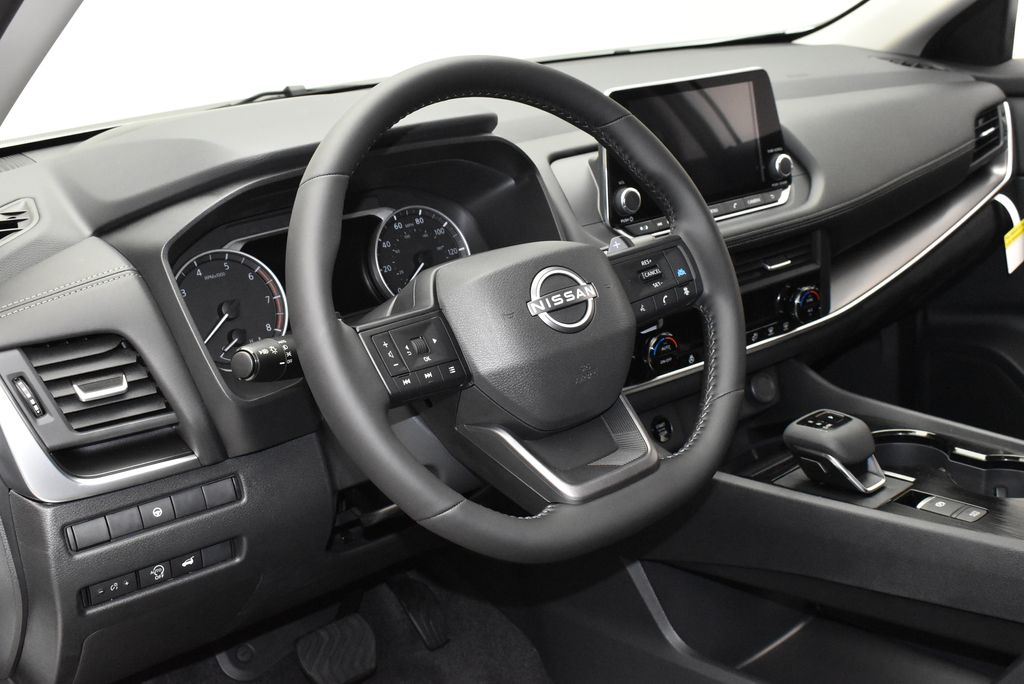 Thumbnail: 2026 Nissan Rogue - 15