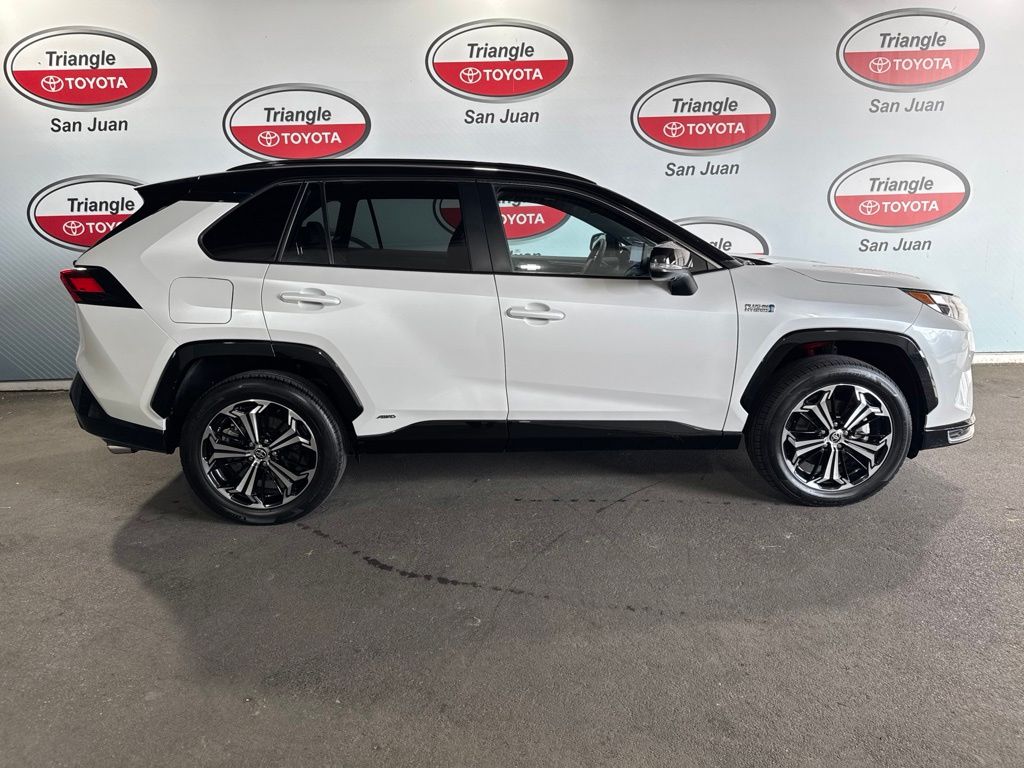 Thumbnail: 2024 Toyota RAV4 - 6