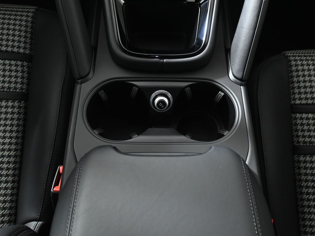 Thumbnail: 2026 Porsche  - 25